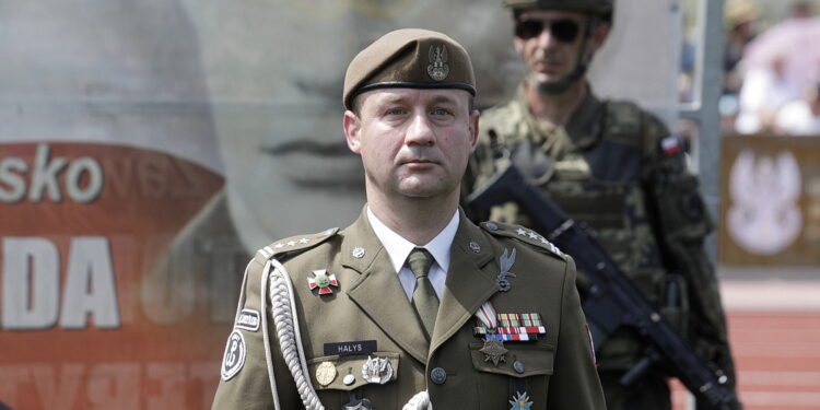 Na zdjęciu dowódca 10 Świętokrzyskiej Brygady Obrony Terytorialnej płk Piotr Hałys / Fot. Jarosław Kubalski - Radio Kielce