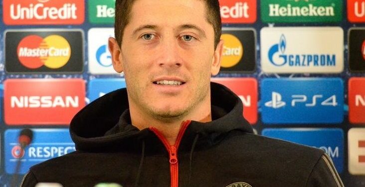 Lewandowski wraca jako kapitan, niespodzianki w kadrze Urbana