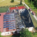 10.07.2022. Sędziszów. Budynek basenu po pożarze / Fot. Jarosław Kubalski - Radio Kielce