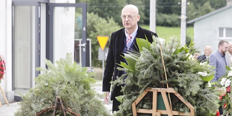 12.07.2022 Michniów. Obchody Dnia Walki i Męczeństwa Wsi Polskiej w 79. rocznicę pacyfikacji wsi Michniów. Na zdjęciu Michał Kamiński - wicemarszałek Senatu RP / Fot. Jarosław Kubalski - Radio Kielce