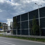 12.07.2022. Kielce. Ulica 1 Maja. Ekrany akustyczne / Fot. Wiktor Taszłow - Radio Kielce