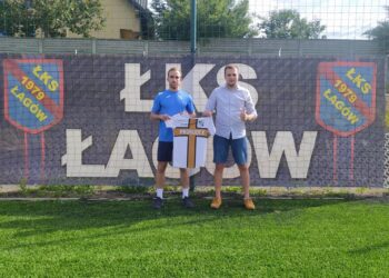 Na zdjęciu (od lewej): Maciej Tonia i Wojciech Śmiech dyrektor sportowy ŁKS Probudex Łagów / Fot. ŁKS Probudex Łagów - Facebook