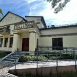 28.07.2022. Morawica. Przebudowa dawnej oficyny dworskiej / Fot. Wiktor Taszłow - Radio Kielce