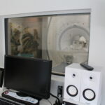 29.07.2022. Pińczów. Zakład Opieki Zdrowotnej. Otwarcie nowej pracowni rezonansu magnetycznego. / Fot. Marta Gajda-Kruk - Radio Kielce