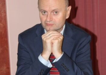 Na zdjęciu: Arkadiusz Adamczyk / Fot. wpins.ujk.edu.pl