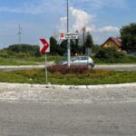 04.08.2022. Kielce. Ubytki w kostce na rondzie Brygady Świętokrzyskiej NSZ / Fot. Wiktor Taszłow - Radio Kielce