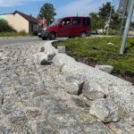 04.08.2022. Kielce. Ubytki w kostce na rondzie Brygady Świętokrzyskiej NSZ / Fot. Wiktor Taszłow - Radio Kielce