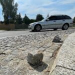 04.08.2022. Kielce. Ubytki w kostce na rondzie Brygady Świętokrzyskiej NSZ / Fot. Wiktor Taszłow - Radio Kielce