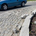 04.08.2022. Kielce. Ubytki w kostce na rondzie Brygady Świętokrzyskiej NSZ / Fot. Wiktor Taszłow - Radio Kielce