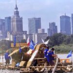 13.08.2022. Sandomierz. Wystawa „Drewno na wodzie” / Fot. Grażyna Szlęzak - Radio Kielce