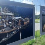 13.08.2022. Sandomierz. Wystawa „Drewno na wodzie” / Fot. Grażyna Szlęzak - Radio Kielce