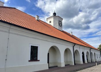 01.08.2022. Staszów. Ratusz / Fot. Grażyna Szlęzak - Radio Kielce