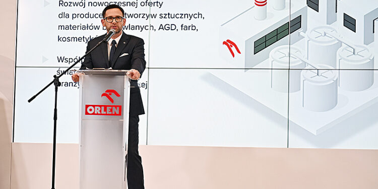 01.08.2022. Gdańsk. Prezes PKN Orlen Daniel Obajtek podczas konferencji prasowej w Gdańsku poświęconej działaniom PKN ORLEN związanym z budową koncernu multienergetycznego / Fot. PAP - Marcin Gadomski