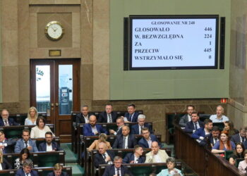 05.08.2022. Warszawa. Wynik głosowania w sprawie ustawy o dodatku węglowym w Sejmie w Warszawie - Paweł Supernak - PAP