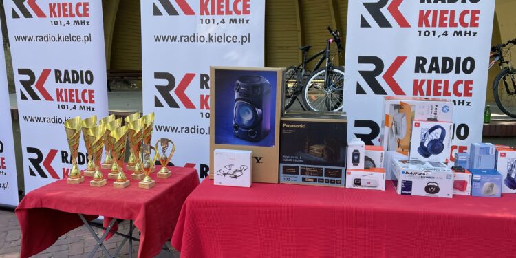 27.08.2022. Kielce. Park Miejski. Finał Wakacyjnej Szkoły Szachowej Polskiego Radia Kielce / Fot. Rafał Szymczyk - Radio Kielce