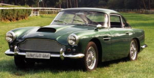 Aston Martin DB4 / Fot. wikipedia