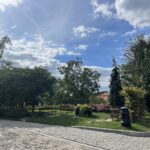 31.08.2022. Sandomierz. Sporna działka przy ulicy Żydowskiej / Fot. Grażyna Szlęzak - Radio Kielce