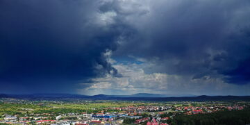 Alert RCB. Burze i intensywny deszcz