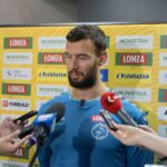 01.08.2022. Kielce. Konferencja prasowa Łomży Industrii Kielce. Na zdjęciu: Nedim Remili / Fot. Piotr Kwaśniewski - Radio Kielce