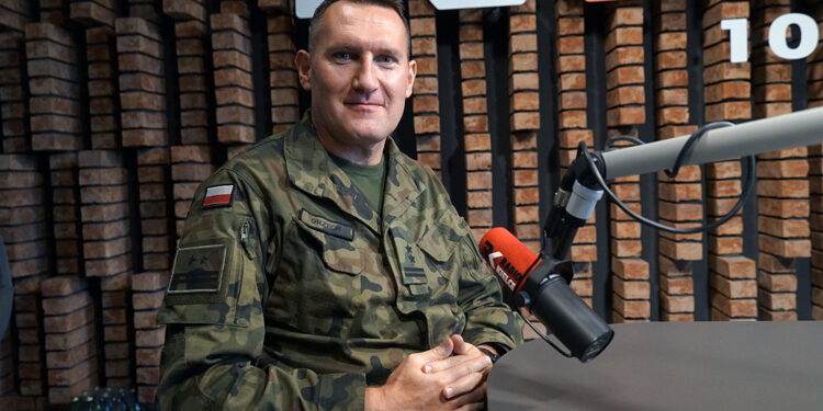 Podpułkownik Krzysztof Orzech, zastępca komendanta Centrum Przygotowań do Misji Zagranicznych / Fot. Robert Felczak - Radio Kielce