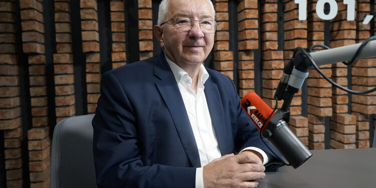 Na zdjęciu: poseł Krzysztof Lipiec, lider kieleckiego okręgu Prawa i Sprawiedliwości / Fot. Robert Felczak - Radio Kielce