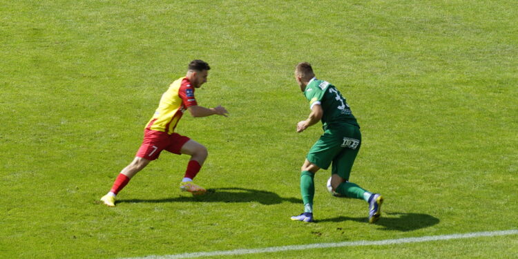 27.08.2022. Radom. Mecz 7. kolejki PKO BP Ekstraklasy: Radomiak Radom - Korona Kielce. / Fot. Sebastian Kalwat - Radio Kielce.