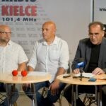 31.08.2022. Radio Kielce. Śniadanie prasowe. Na zdjęciu (od lewej): Rafał Szymczyk - Radio Kielce, Marek Wtorek - Radio Kielce i Janusz Knap - prezes Radia Kielce / Fot. Piotr Kwaśniewski - Radio Kielce
