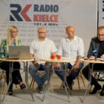 31.08.2022. Radio Kielce. Śniadanie prasowe. Na zdjęciu (od lewej): dr Paulina Prędotka - dyrektor Centrum Edukacji Medialnej, Rafał Szymczyk - Radio Kielce, Marek Wtorek - Radio Kielce i Janusz Knap - prezes Radia Kielce / Fot. Piotr Kwaśniewski - Radio Kielce