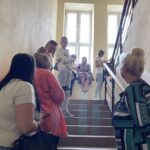 Olbrzymie kolejki po pomoc. Bony już się skończyły - Radio Kielce 11.08.2022. Kielce. Kolejka po bony zakupowe / Fot. Veronika Adamenko - Radio Kielce