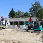 25.08.2022. Pińczów. Prace przy modernizacji dworca autobusowego / Fot. Marta Gajda-Kruk - Radio Kielce