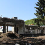 25.08.2022. Pińczów. Prace przy modernizacji dworca autobusowego / Fot. Marta Gajda-Kruk - Radio Kielce