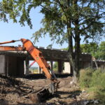 25.08.2022. Pińczów. Prace przy modernizacji dworca autobusowego / Fot. Marta Gajda-Kruk - Radio Kielce