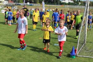 28.08.2022. Jędrzejów. „Piłkarskie warsztaty z gwiazdami”. / Fot. Marta Gajda-Kruk - Radio Kielce.