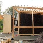 31.08.2022. Kazimierza Wielka. Prace przy budowie tężni solankowej / Fot. Marta Gajda-Kruk - Radio Kielce