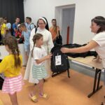 09.08.2022. Sandomierz. Wyprawki dla dzieci z Ukrainy / Fot. Grażyna Szlęzak - Radio Kielce