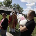 07.08.2022. Tokarnia. Park Etnograficzny. Niedziela ze św. Franciszkiem / Fot. Jarosław Kubalski - Radio Kielce