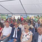 14.08.2022. Łoniów. Dożynki gminne. Na zdjęciu (od lewej): Wojciech Dzieciuch - radny powiatu sandomierskiego, Paweł Niedźwiedź - wicestarosta sandomierskie, członkowie zarządu powiatu: Grażyna Szklarska i Ryszard Nagórny. / Fot. Grażyna Szlęzak - Radio Kielce