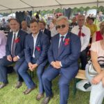 15.08.2022. Klimontów. Dożynki gminne. Na zdjęciu (od lewej) poseł PiS Marek Kwitek - członek sejmowej komisji rolnictwa , Jacek Toś - dyrektor oddziału regionalnego KOWR w Kielcach, Krzysztof Szatan - przewodniczący klubu PiS w Radzie Miasta Sandomierza / Fot. Grażyna Szlęzak - Radio Kielce