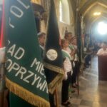 Tłumy pożegnały byłego posła i starostę sandomierskiego - Radio Kielce 19.08.2022. Koprzywnica. Pogrzeb Stanisława Masternaka / Fot. Grażyna Szlęzak- Radio Kielce