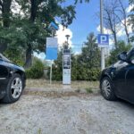 18.08.2022. Kielce. Parking przy Suzuki Arenie. Parkomaty / Fot. Jarosław Kubalski - Radio Kielce