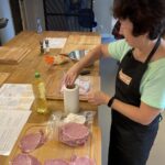 30.08.2022. Kielce. Warsztaty kulinarne dla uchodźców z Ukrainy i kielczan / Fot. Iwona Murawska - Radio Kielce