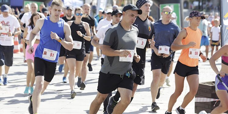 27.08.2022. Kielce. „Bieg Triumfu nad Bolszewizmem”. / Fot. Jarosław Kubalski - Radio Kielce.