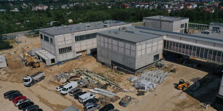 29.08.2022. Kielce. Budowa Świętokrzyskiego Kampusu Głównego Urzędu Miar. / Fot. Jarosław Kubalski - Radio Kielce.