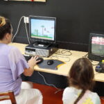 02.08.2022. Kielce. Muzeum Zabawek i Zabawy. Interaktywna wystawa oldsukolywch gier komputerowych / Fot. Wiktor Taszłow - Radio Kielce