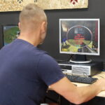 02.08.2022. Kielce. Muzeum Zabawek i Zabawy. Interaktywna wystawa oldsukolywch gier komputerowych / Fot. Wiktor Taszłow - Radio Kielce