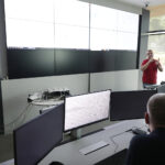 Centrum ITS robi wrażenie, ale do uruchomienia systemu wciąż daleko - Radio Kielce 03.08.2022. Kielce. Centrum sterowania ITS / Fot. Wiktor Taszłow - Radio Kielce