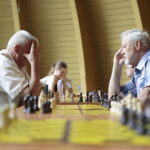 03.08.2022. Kielce. Park Miejski. Wakacyjna Szkoła Szachowa Radia Kielce / Fot. Wiktor Taszłow - Radio Kielce