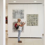 08.08.2022. Kielce. Wystawy w BWA. Triennale „Srebrny Czworokąt” i „Powłoka” Andrzeja Fydrycha / Fot. Wiktor Taszłow - Radio Kielce