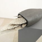 08.08.2022. Kielce. Wystawy w BWA. Triennale „Srebrny Czworokąt” i „Powłoka” Andrzeja Fydrycha / Fot. Wiktor Taszłow - Radio Kielce