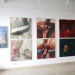 08.08.2022. Kielce. Wystawy w BWA. Triennale „Srebrny Czworokąt” i „Powłoka” Andrzeja Fydrycha / Fot. Wiktor Taszłow - Radio Kielce